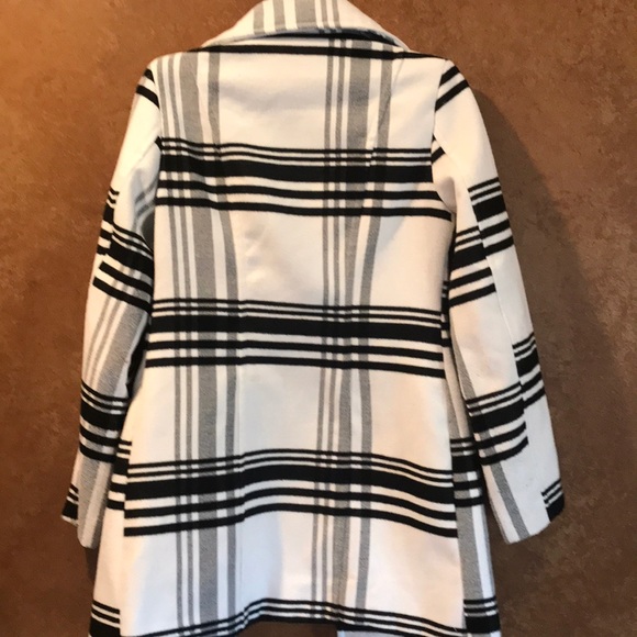 ❌SOLD❌ iZ Byer Warm Plaid Coat Small -EUC - Picture 2 of 8